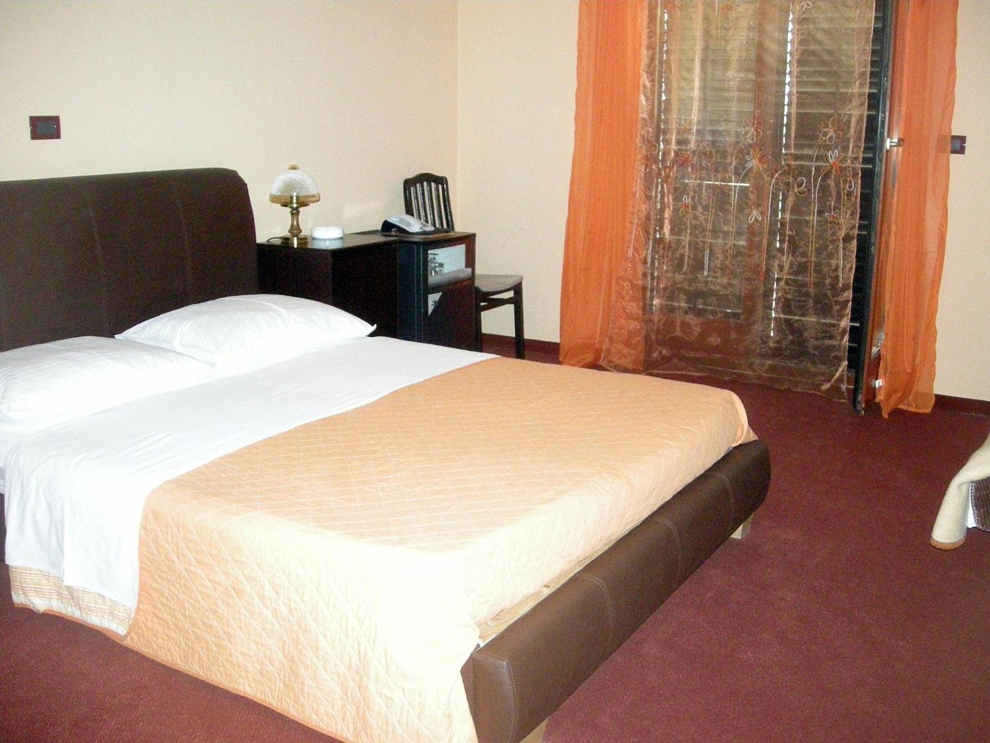 Hotel Zephyr - Plovanija Buje Habitación foto